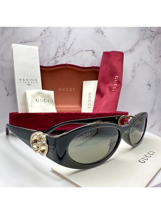 New Gucci Sunglasses Hailey Bieber Collaboration Black Slim  display picture 3